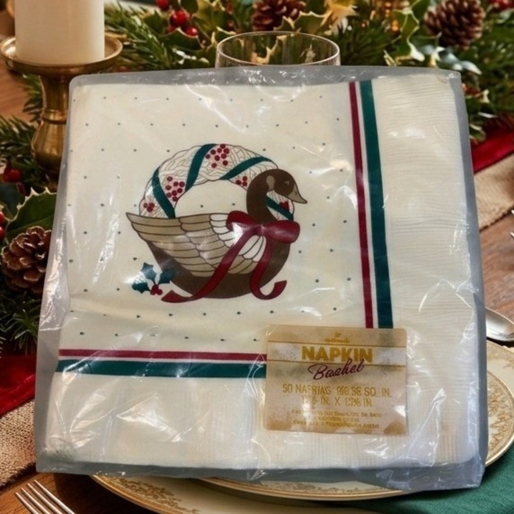 Vintage Hallmark Christmas Goose Luncheon Napkins 50 Count Holiday Napkin Basket